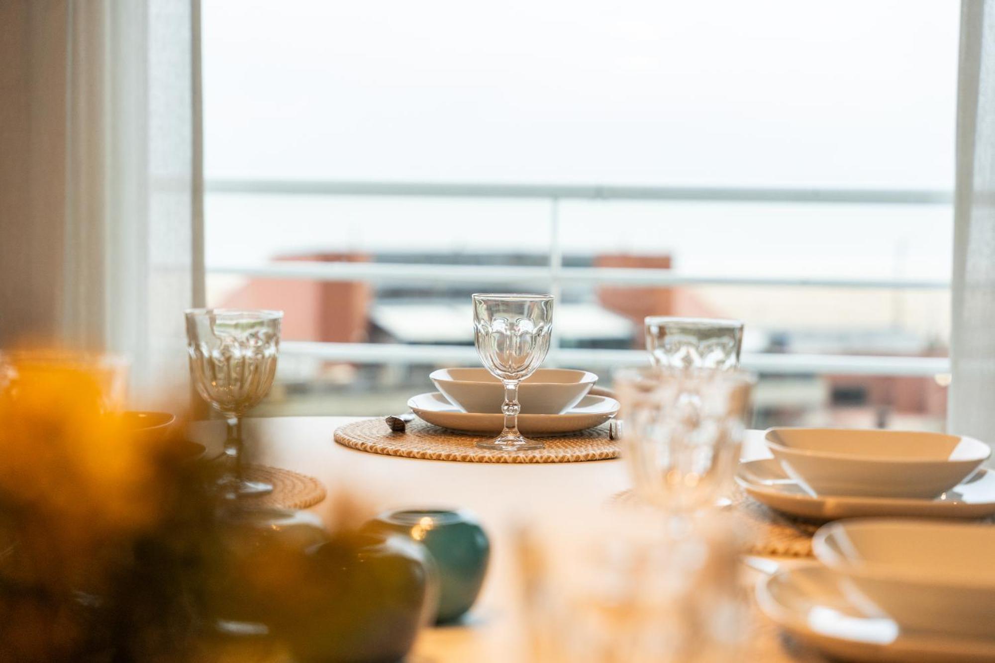 Apartment Ruim En Luxueus App Met Zeezicht En Garage - 8p